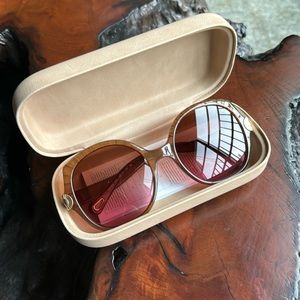 New with case Chloe oversized sunglasses